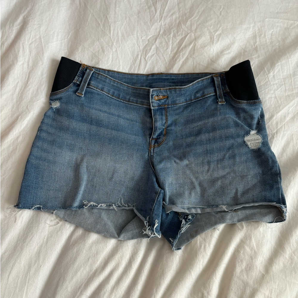 Maternity cut off jean shorts. size 8